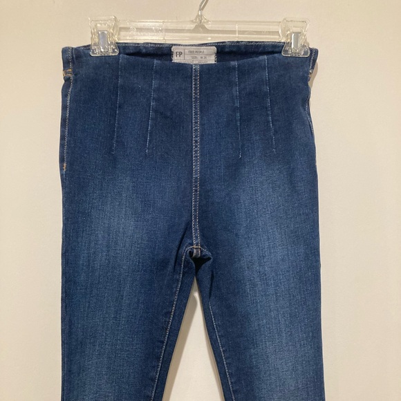 Free People Ultra High Waist Pull On Skinny Jeans, Size 26 - Picture 2 of 7